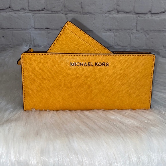 Michael Kors JET SET TRAVEL Card Case Carryall Wallet - Picture 1 of 3